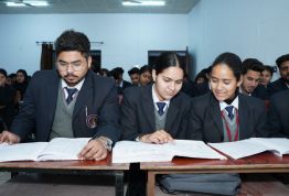 College in dehradun for bba